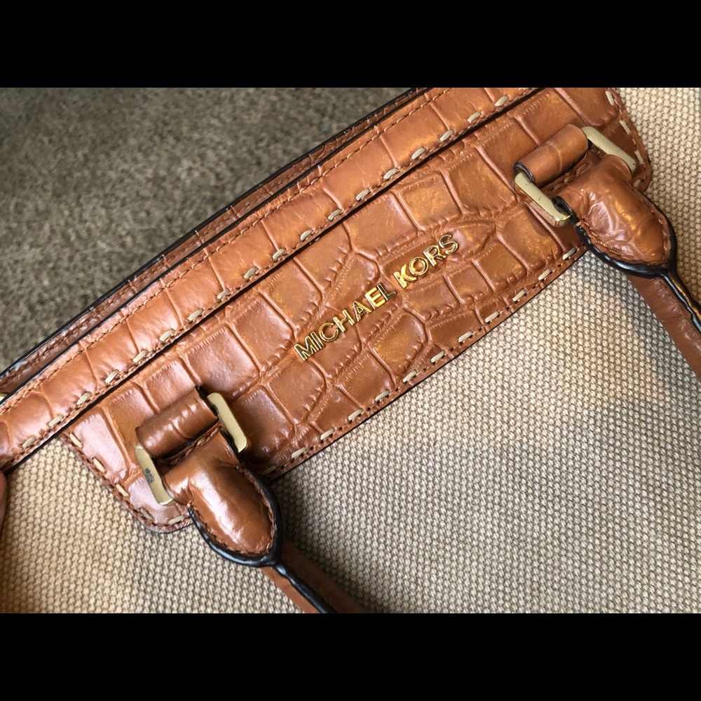 Authentic Michael kors bag - Picture 6 of 7